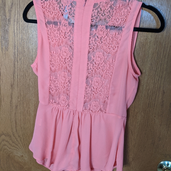 Francesca's top - Picture 2 of 2